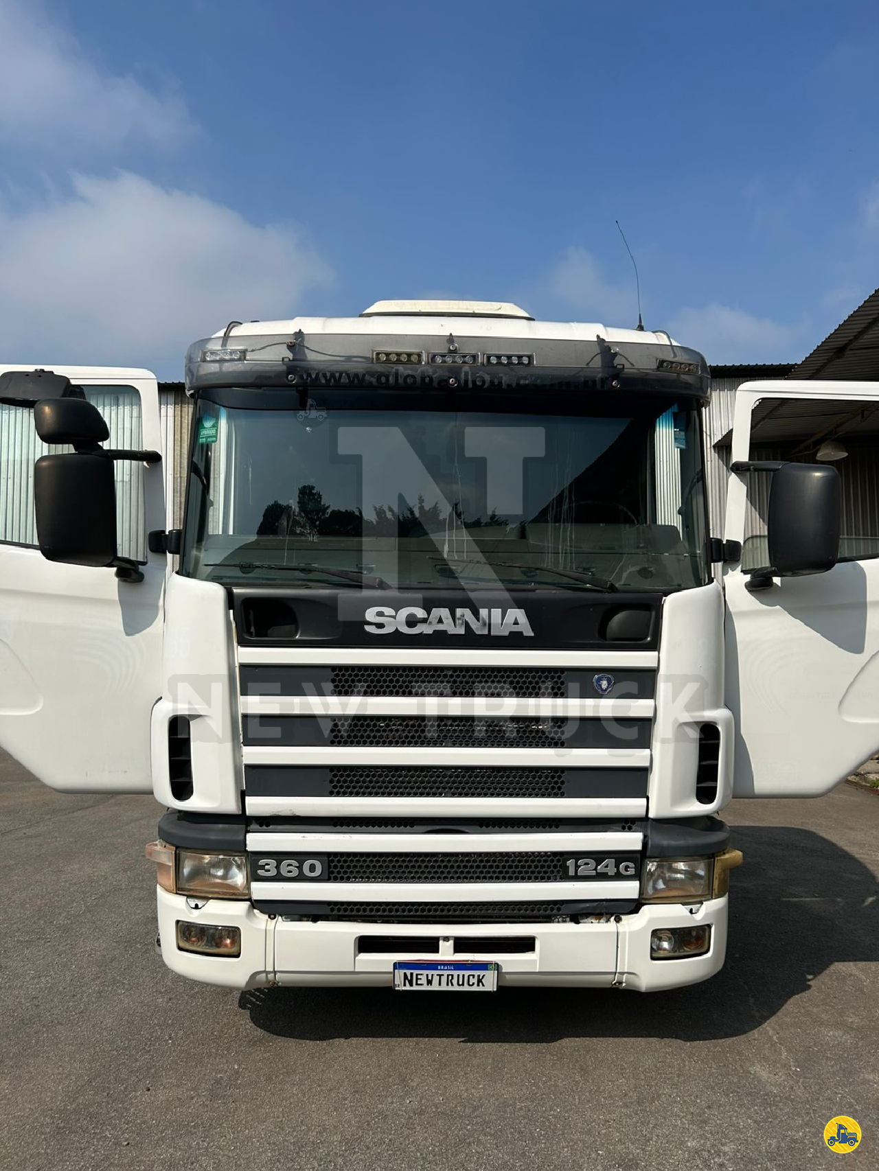 SCANIA G360 de New Truck Veículos e Peças